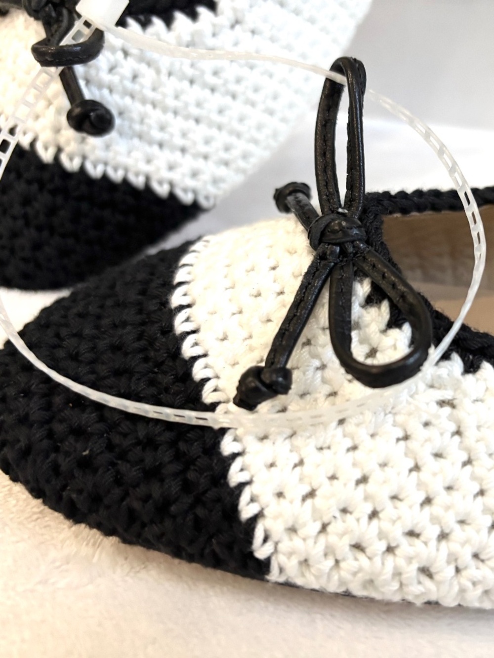 Black White Crochet Knit BalletCore Classic Color Block  Ballet Shoes SZ 7.5M - Picture 14 of 14